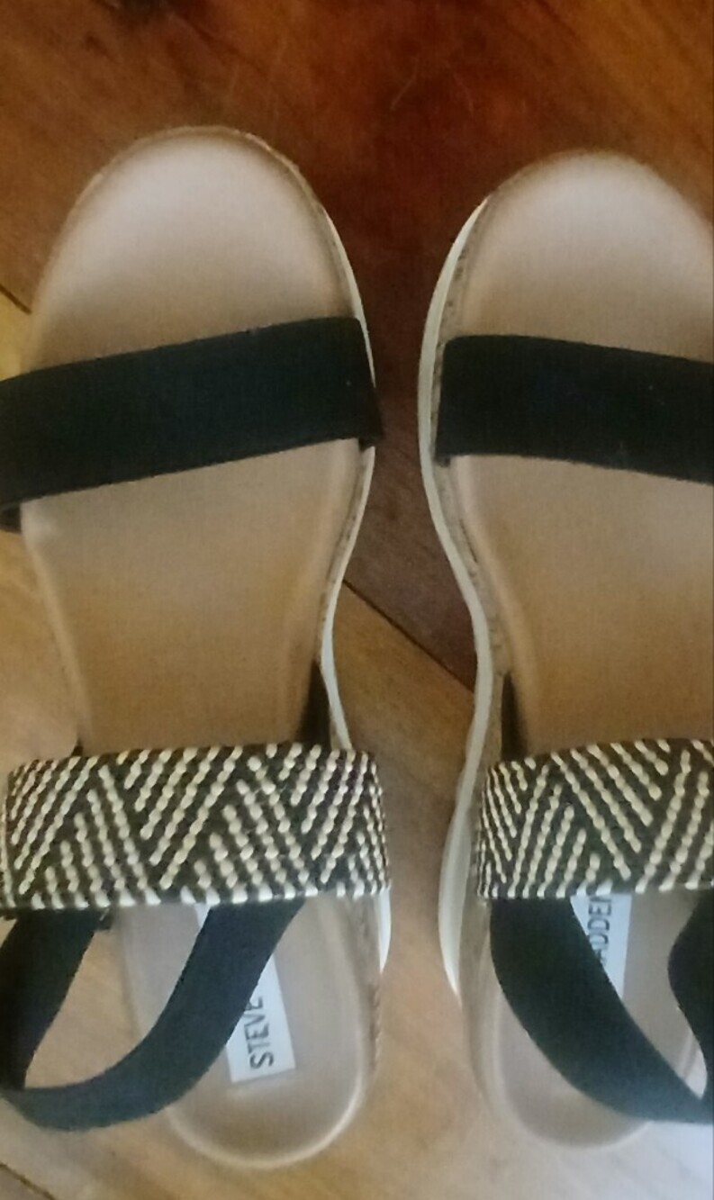Steve Madden Black and Beige Strappy Wedge Sandals Size 8.5
